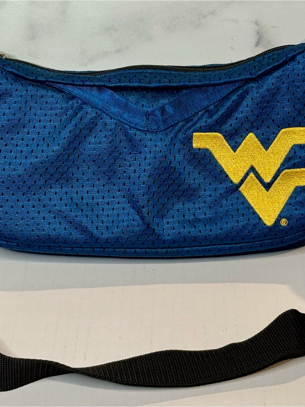 NWOT Mountaineers West Virginia Blue & Gold Sling Bag w/zippered pocket inside!